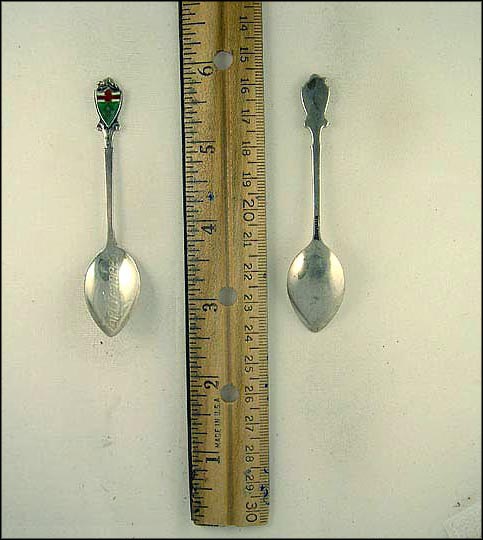 Enameled Crest, Fort Frances, Canada Souvenir Spoon MAIN
