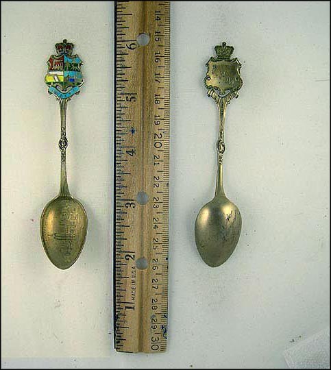 Enameled Crest, Parliament Buildings, Ottawa, Canada Souvenir Spoon MAIN