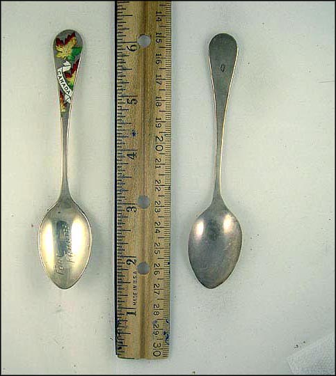 Enameled Maple Leaves, Fort Frances, Canada Souvenir Spoon MAIN