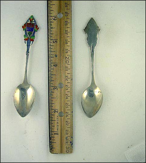 Enameled Crest and Maple Leaves, Winnipeg, Canada Souvenir Spoon MAIN