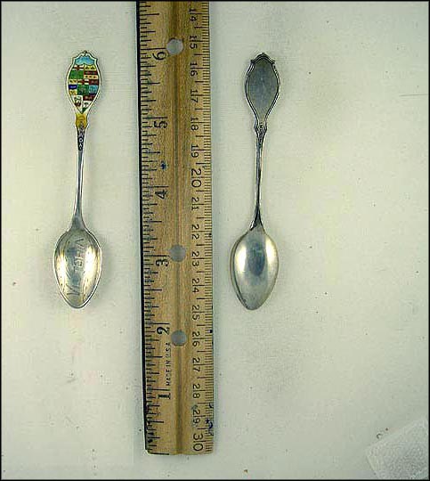 Enameled Crest, Victoria, Canada Souvenir Spoon MAIN