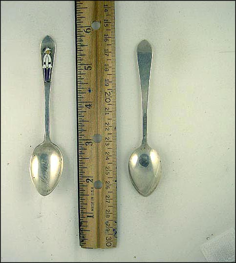 Enameled Man in Uniform, Nassau, Bahamas Souvenir Spoon MAIN