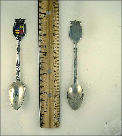 Enameled Crest, Aruba Souvenir Spoon MAIN
