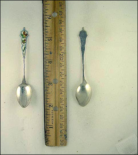 Enameled Maple Leaves, Vancouver, B.C., Canada Souvenir Spoon MAIN