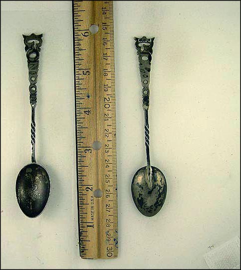 Cut Out, London, Great Britain Souvenir Spoon MAIN