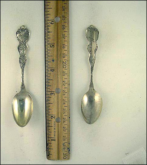 Maple Leaves, Crests, Harbor, Victoria, Canada Souvenir Spoon MAIN