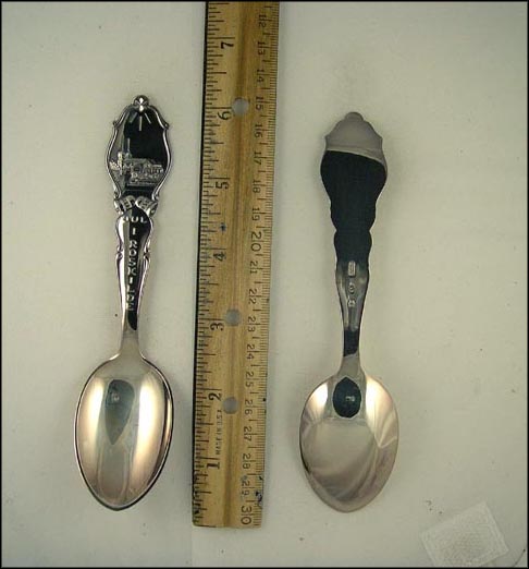 Jul I Roskilde Scenic Cathedral Bells Star, Roskilde, Denmark Souvenir Spoon MAIN