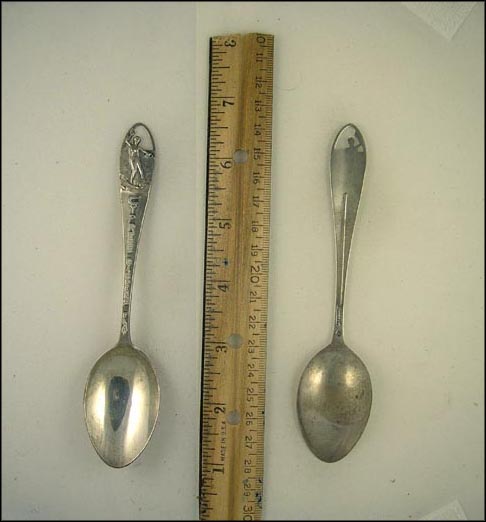 Woman Water Skiing, Cypress Gardens, Florida Souvenir Spoon MAIN