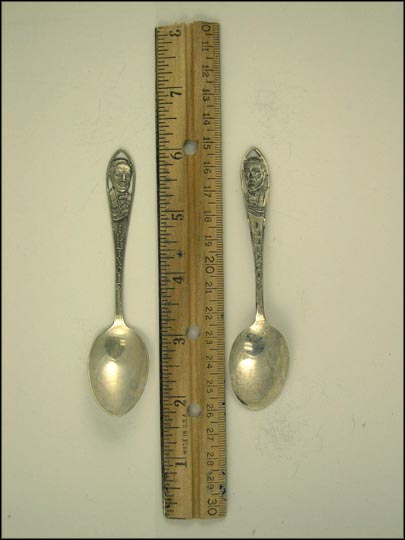Cut Out  "Land of Lincoln", Illinois Souvenir Spoon MAIN