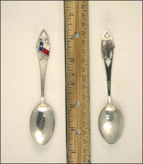 Cut Out, Enameled Flag, San Antonio, Texas Souvenir Spoon MAIN