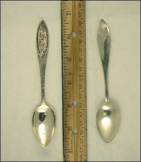 Cut Out Pikes Peak and Gateway Garden of the gods, Manitou Springs, Colorado Souvenir Spoon MAIN