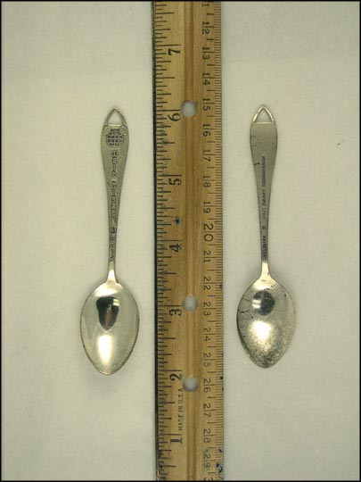 Walt Disney World, Globe Mickey Mouse Head Souvenir Spoon MAIN