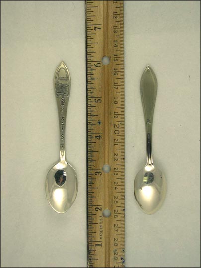 Gateway Arch, St. Louis, Missouri Souvenir Spoon MAIN