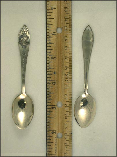 State Seal, 24 in Star, Missouri Souvenir Spoon MAIN