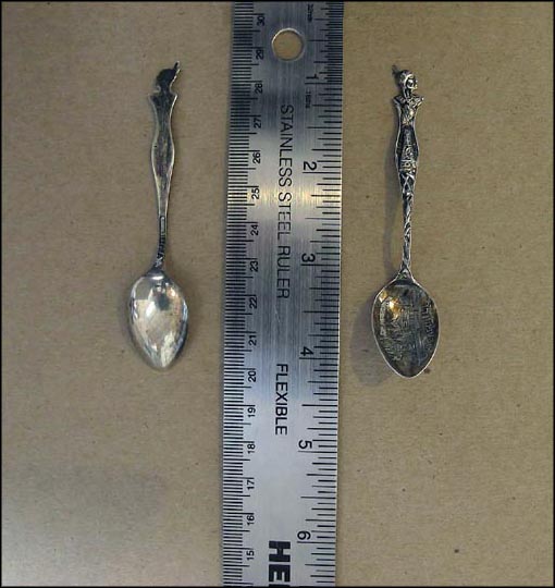 Fort Dearborn, Native American Symbols, Chicago, Illinois Souvenir Spoon MAIN