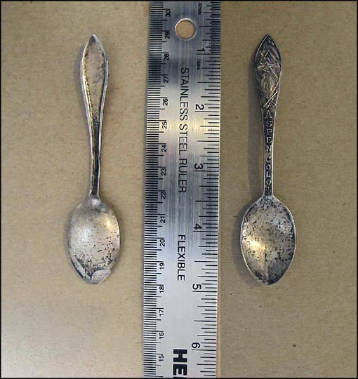 Downhill Skier, Aspen, Colorado Souvenir Spoon MAIN
