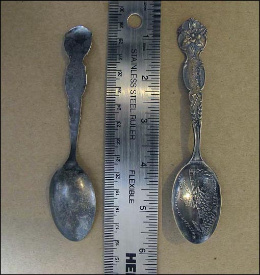 Pikes Peak Signal Sta, Alt. 14147 Ft., Prairie Schooner, Colorado Souvenir Spoon MAIN