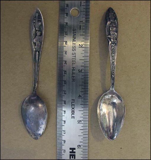 Capitol Buildings, White House, Washington, District of Columbia Souvenir Spoon MAIN