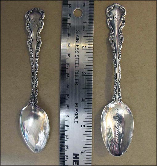 Etched Bowl, Philadelphia, Pennsylvania Souvenir Spoon MAIN