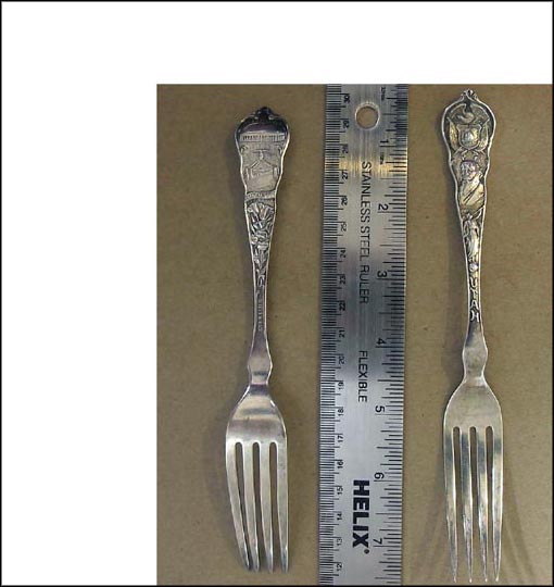 State Seal, Brigham Young, Angel Moroni, Tabernacle, Eagle Gate, Sego Lily,... Souvenir Spoon MAIN