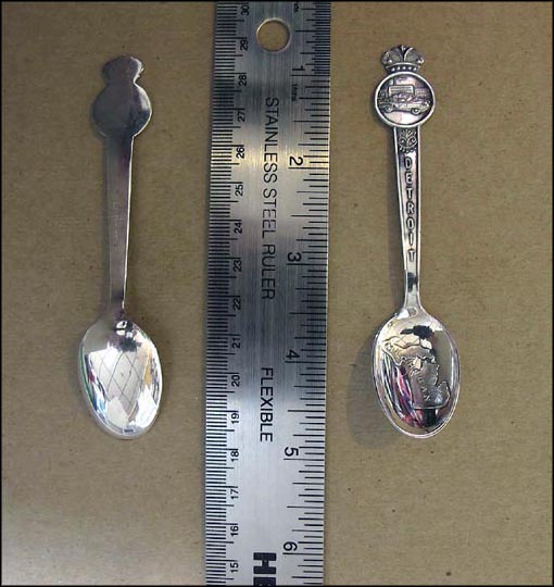 Outline of State, Car in Front of Factory, Detroit, Michigan Souvenir Spoon MAIN