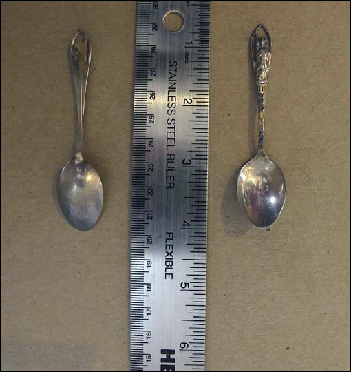 Cut Out Statue of Liberty, New York Souvenir Spoon MAIN