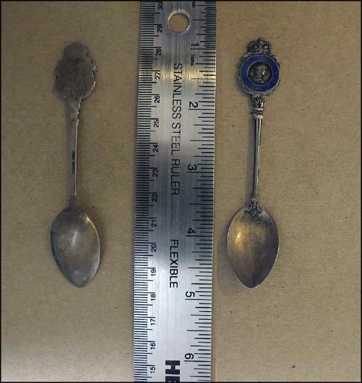 Enameled Ring Around Elizabeth II, 1952-1977 Souvenir Spoon MAIN