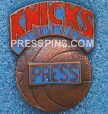 1970 New York Knicks Press Pin MAIN