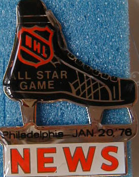 1976 NHL All-Star press pin (Philadelphia) MAIN