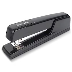STAPLER, SWINGLINE, CLASSIC DESKTOP 747, 30 SHEET CAPACITY, STAPLES INCLUDED, BLACK LARGE