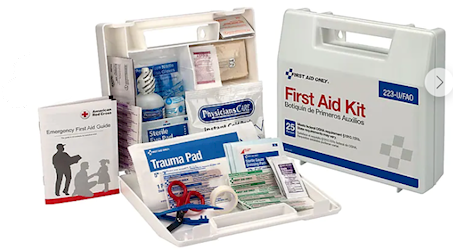 FIRST AID KIT, PLASTIC, 106 PIECES LARGE