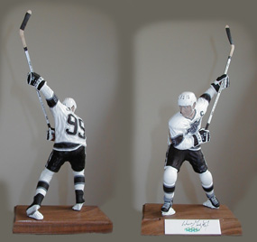 Wayne Gretzky Salvino Figurine MAIN