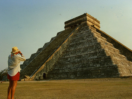 Incidents of Travel In Chichen Itza THUMBNAIL