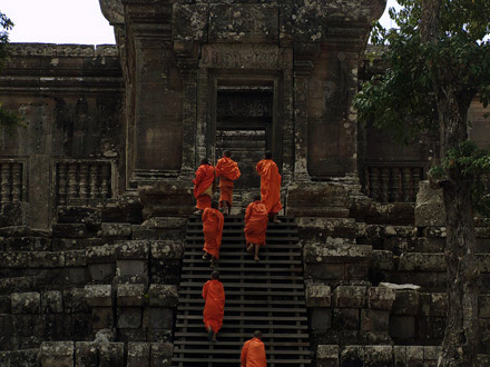 Life and Death at Preah Vihear THUMBNAIL