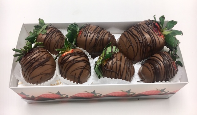 Fresh Chocolate-Covered Strawberries MAIN