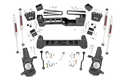 Rough Country 6 Inch Lift Kit M1 Chevy/GMC 2500HD (01-10) -220040 LARGE