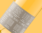 orange muscat, whole picture, amphora aged THUMBNAIL