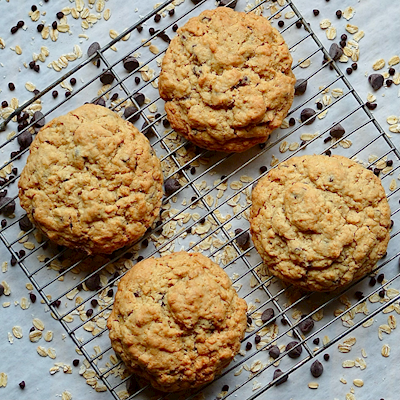 Oatmeal Chocolate Chip Tin for Pick Up MAIN