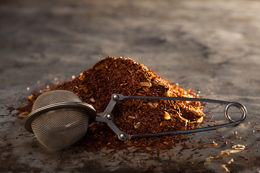 rich, red  herbal tea THUMBNAIL