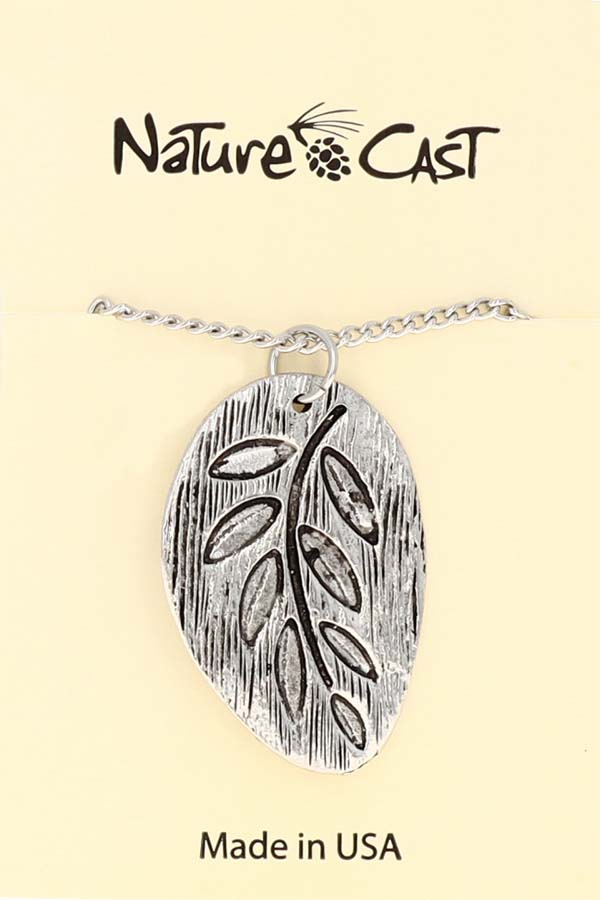12398 Pendant embossed leaf w/18" chain THUMBNAIL