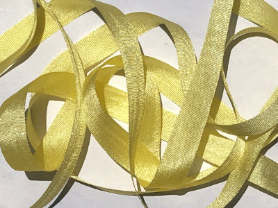YLI Silk Ribbon, 7mm — 119 (light lemon) MAIN