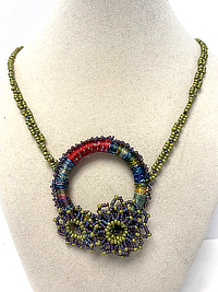 Lacy Daisy Necklace by Piecemakers THUMBNAIL