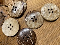 Coconut Wood Large buttons THUMBNAIL