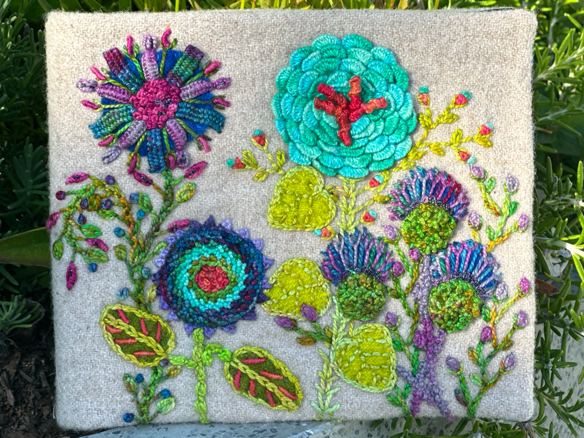 Night Blooming Needle Keeper and Open Stitch with Mama Lohde THUMBNAIL