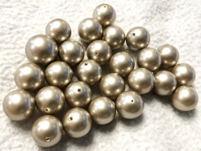 Swarovski Glass Pearls Light Taupe 12mm – 26 Beads MAIN
