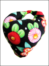 Thumb Pincushion - Mary Engelbreit Flowers THUMBNAIL