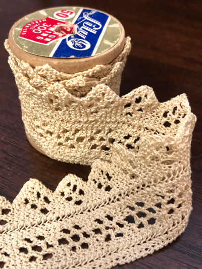 Vintage Lace Trim on "Lily" Spool – 18 inches MAIN