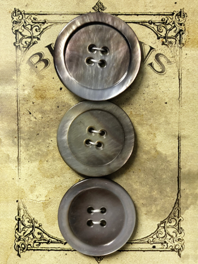 VINTAGE Gray Mother of Pearl Buttons on "BUTTONS" Card MAIN