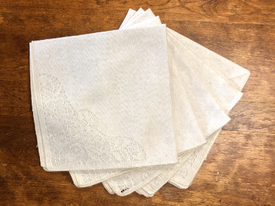 Vintage Napkins – Cream with Lacy Corner (set of 5) MAIN