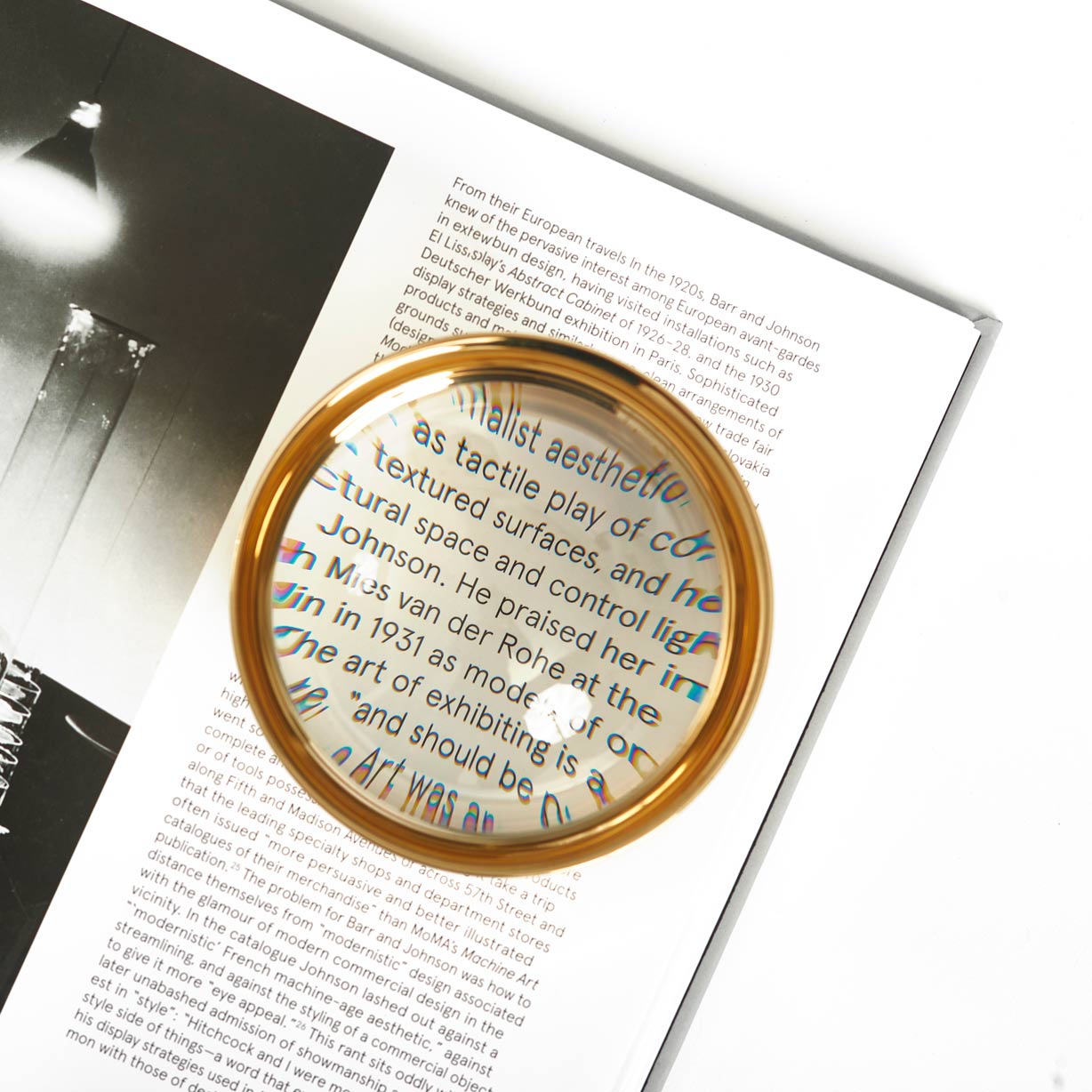 Pallina Magnifying Glass THUMBNAIL